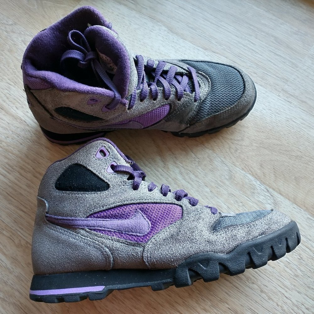 Vintage'93 Nike Caldera Suede Hiking Boots Purple